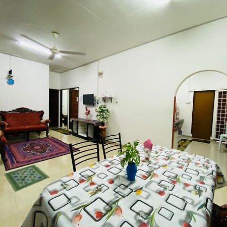 Homestay Ummi Kuala Terengganu Ngoại thất bức ảnh